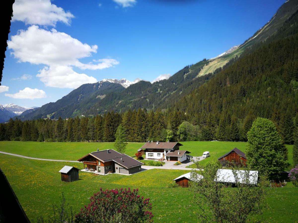 Апартаменты Haus Alpina Haeselgehr Экстерьер фото